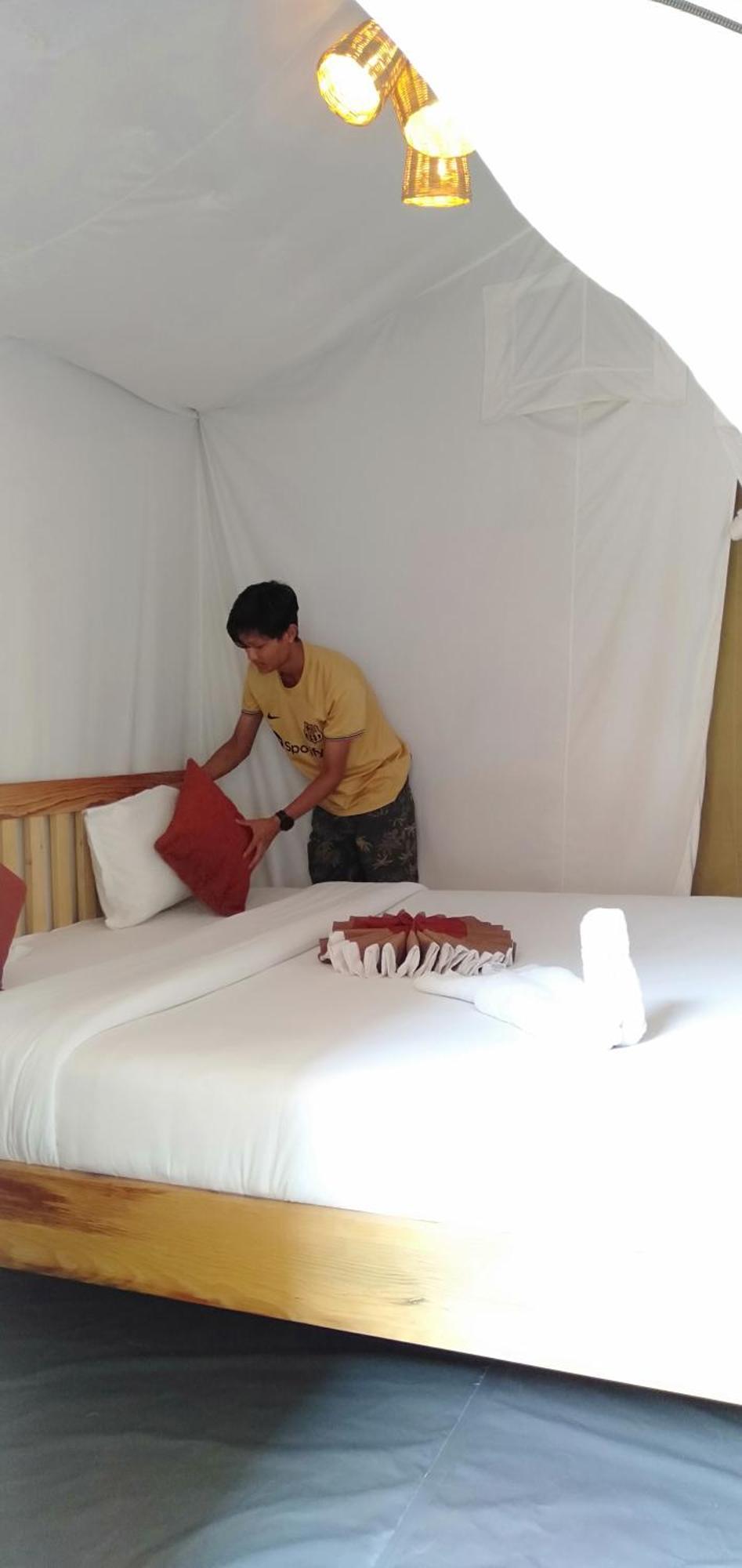 Kalash Parkaze And Tent Inn Похара Екстериор снимка